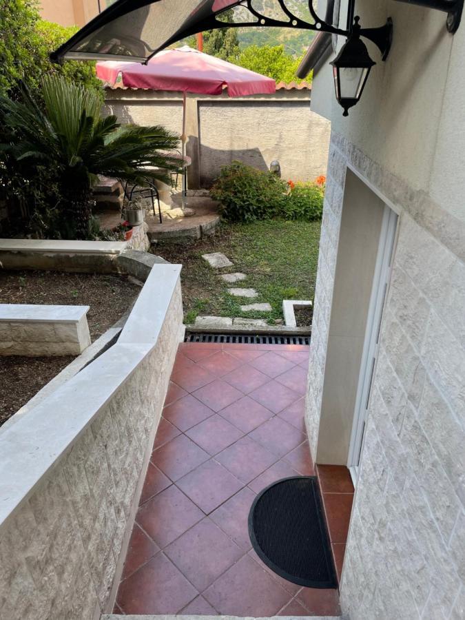 Apartment Garden Kotor Exterior foto